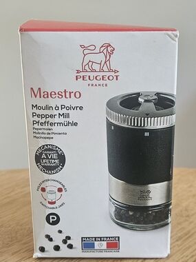 Peugeot Maestro Pepper Mill — New In Box